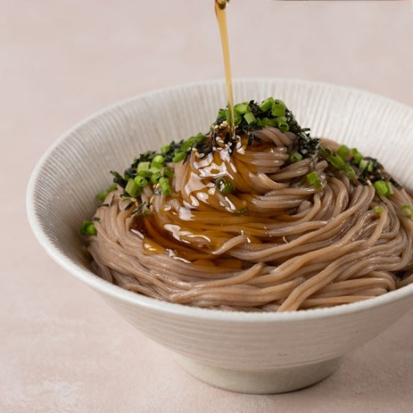 Nobrand_oilnoodles_main1.35e40871f0e33ba51cdf5ac568b85753.jpg